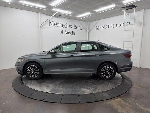 Platinum Gray Metallic 2019 Volkswagen Jetta 1.4T SE