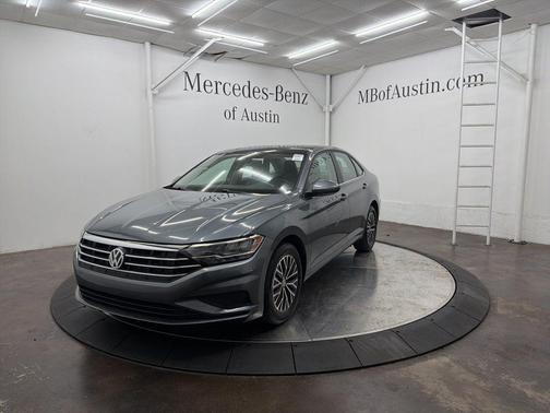 Platinum Gray Metallic 2019 Volkswagen Jetta 1.4T SE
