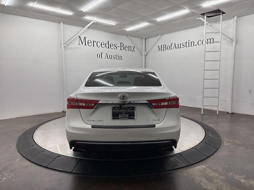 2018 Toyota Avalon XLE