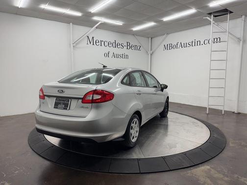 2013 Ford Fiesta SE