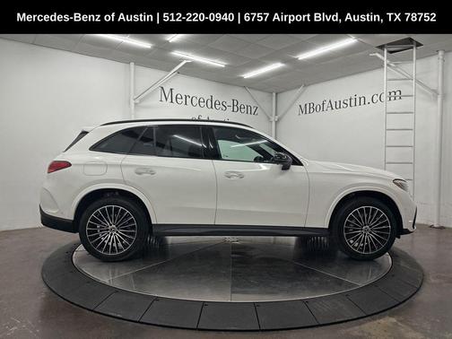 2025 Mercedes-Benz GLC 300 Base