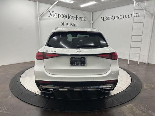 2026 Mercedes-Benz GLC 300 Base