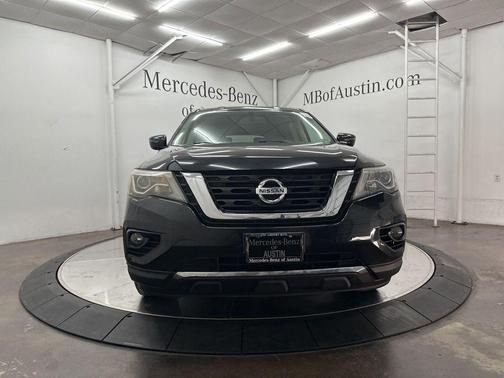 Magnetic Black Pearl 2020 Nissan Pathfinder SV