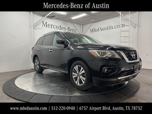 Magnetic Black Pearl 2020 Nissan Pathfinder SV