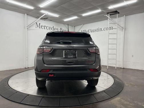 2023 Jeep Compass Trailhawk