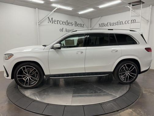 2026 Mercedes-Benz GLS 580 Base 4MATIC