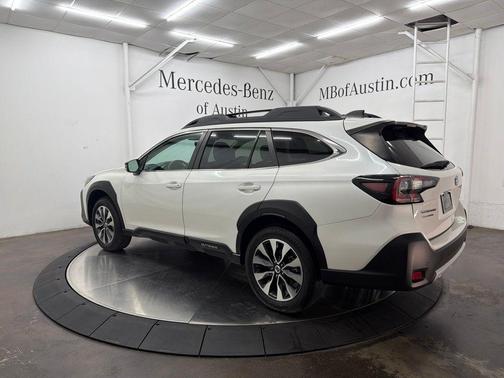 Crystal White Pearl 2024 Subaru Outback Limited