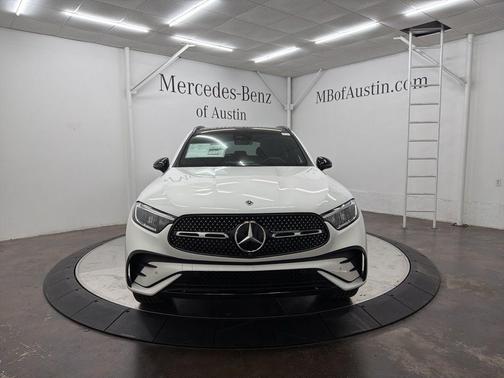 2026 Mercedes-Benz GLC 300 Base