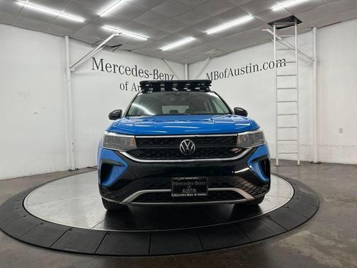 Cornflower Blue 2023 Volkswagen Taos 1.5T SE