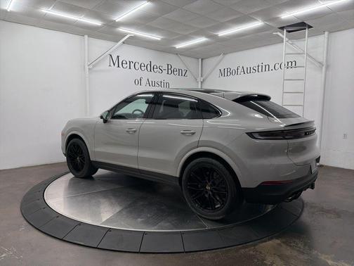 2024 Porsche Cayenne AWD