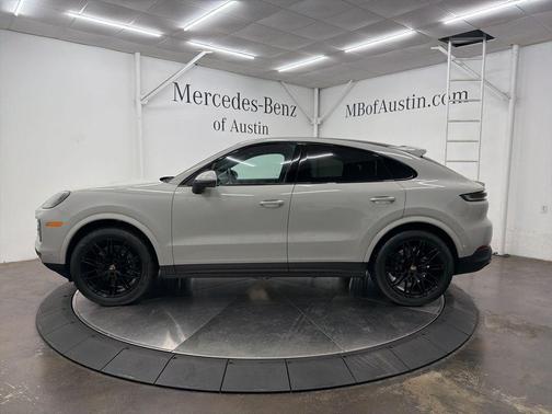 2024 Porsche Cayenne AWD