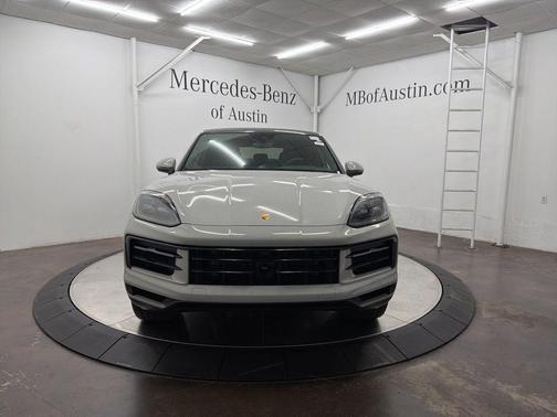 2024 Porsche Cayenne AWD