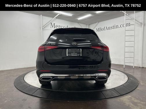 2025 Mercedes-Benz GLC 300 Base