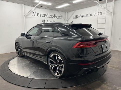 2022 Audi RS Q8 4.0T quattro
