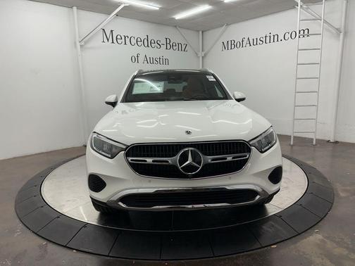 Polar White 2026 Mercedes-Benz GLC 300 Base