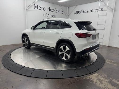 2025 Mercedes-Benz GLA 250 Base