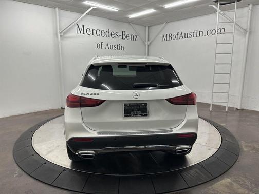 2026 Mercedes-Benz GLA 250 Base