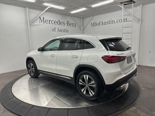 2026 Mercedes-Benz GLA 250 Base