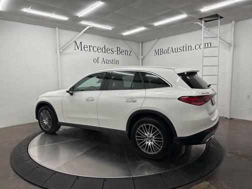 2026 Mercedes-Benz GLC 300 Base