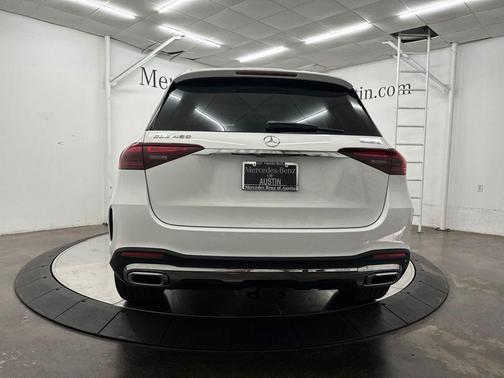 Polar White 2026 Mercedes-Benz GLE 450 4MATIC