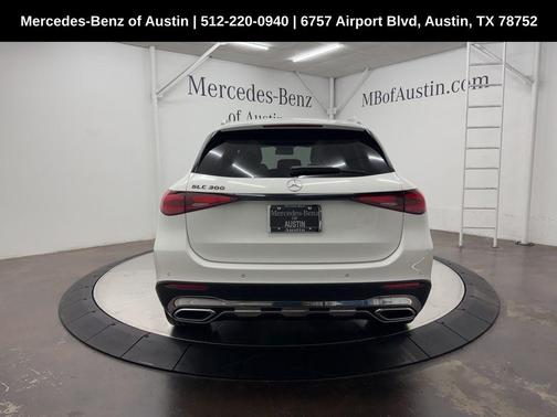 2025 Mercedes-Benz GLC 300 Base
