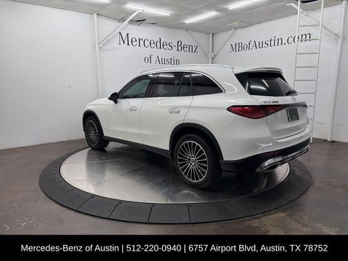 Polar White 2026 Mercedes-Benz GLC 300 Base