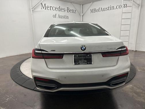 2020 BMW 745e xDrive iPerformance