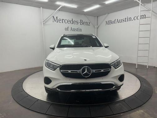 2026 Mercedes-Benz GLC 300 Base