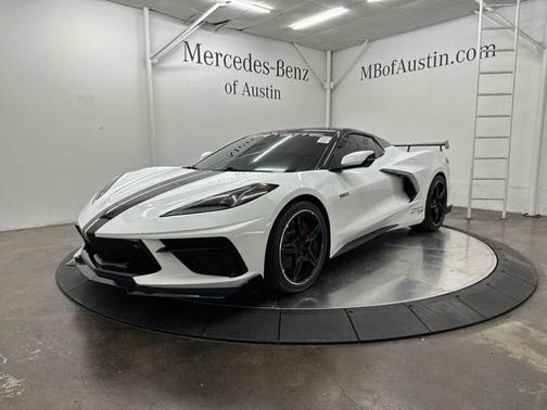 Arctic White 2022 Chevrolet Corvette Stingray w/2LT