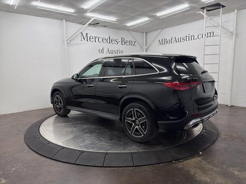 2026 Mercedes-Benz GLC 300 Base