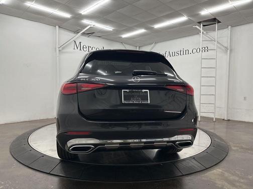 Graphite Gray 2026 Mercedes-Benz GLC 300 Base 4MATIC