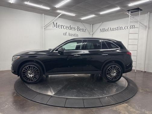 2026 Mercedes-Benz GLC 300 Base