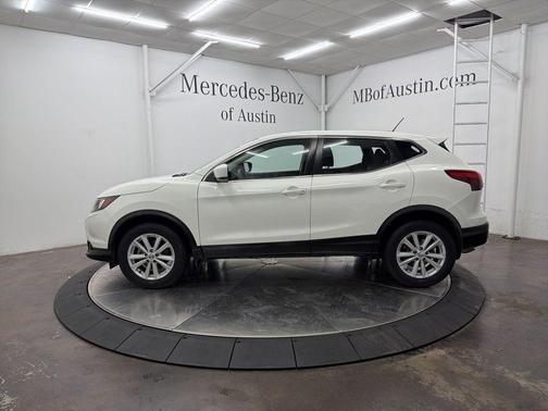 2017 Nissan Rogue Sport S