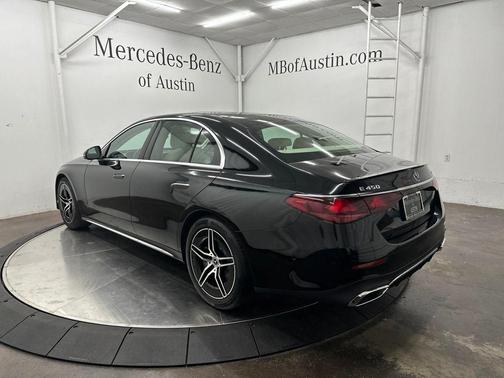 Black 2027 Mercedes-Benz E-Class E 450