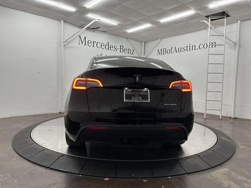 Black 2021 Tesla Model Y Long Range
