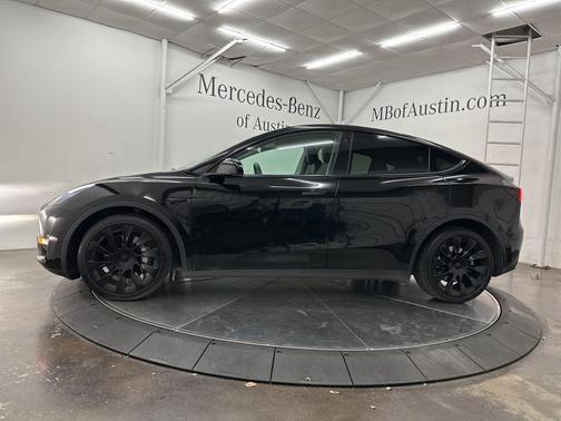 Black 2021 Tesla Model Y Long Range