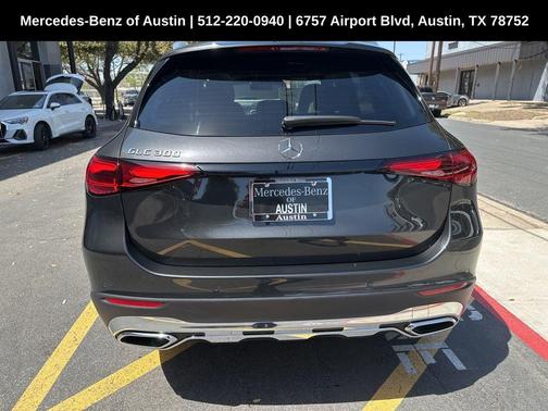 2025 Mercedes-Benz GLC 300 Base