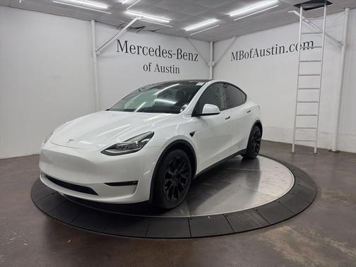 White 2022 Tesla Model Y Long Range
