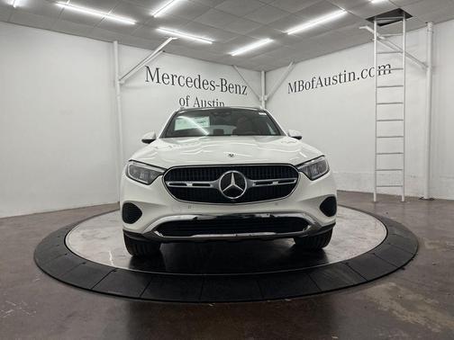 2025 Mercedes-Benz GLC 300 Base