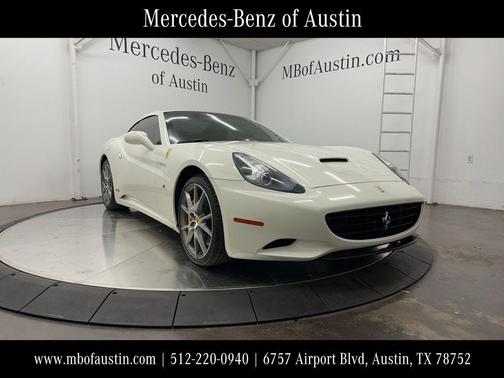 2011 Ferrari California Base