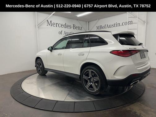 2025 Mercedes-Benz GLC 300 Base