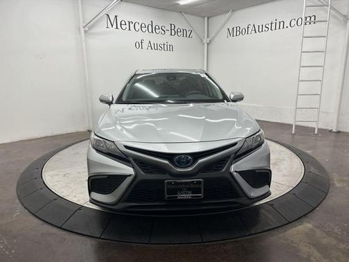2022 Toyota Camry Hybrid Hybrid SE