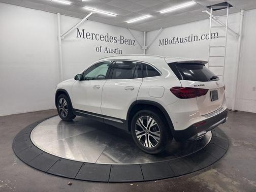 2025 Mercedes-Benz GLA 250 Base