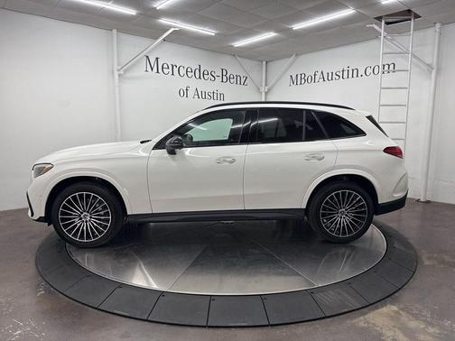 2025 Mercedes-Benz GLC 300 Base