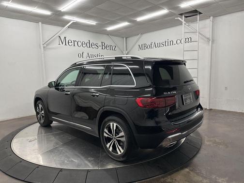 2026 Mercedes-Benz GLB 250 Base 4MATIC