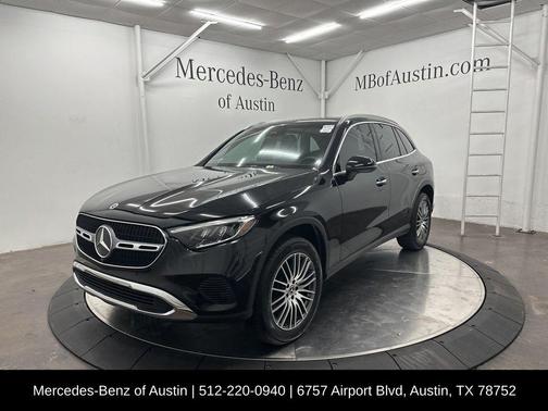 2025 Mercedes-Benz GLC 300 Base