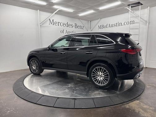 2025 Mercedes-Benz GLC 300 Base