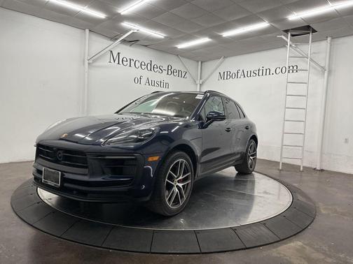 2022 Porsche Macan S