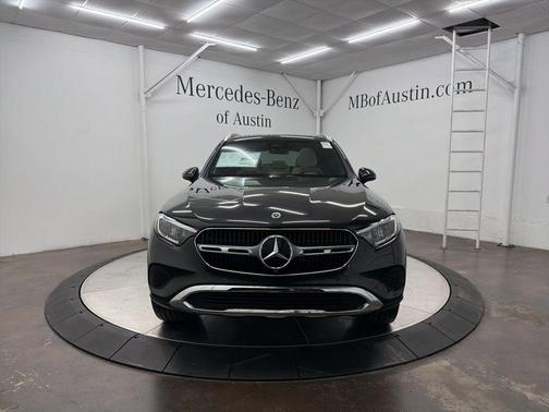 2026 Mercedes-Benz GLC 300 Base