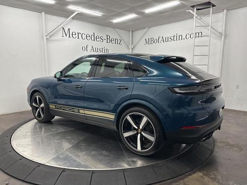 2024 Porsche Cayenne AWD
